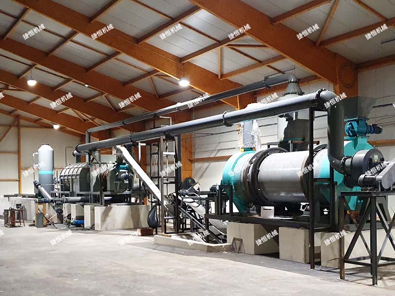 北京炭化機(jī)現(xiàn)場