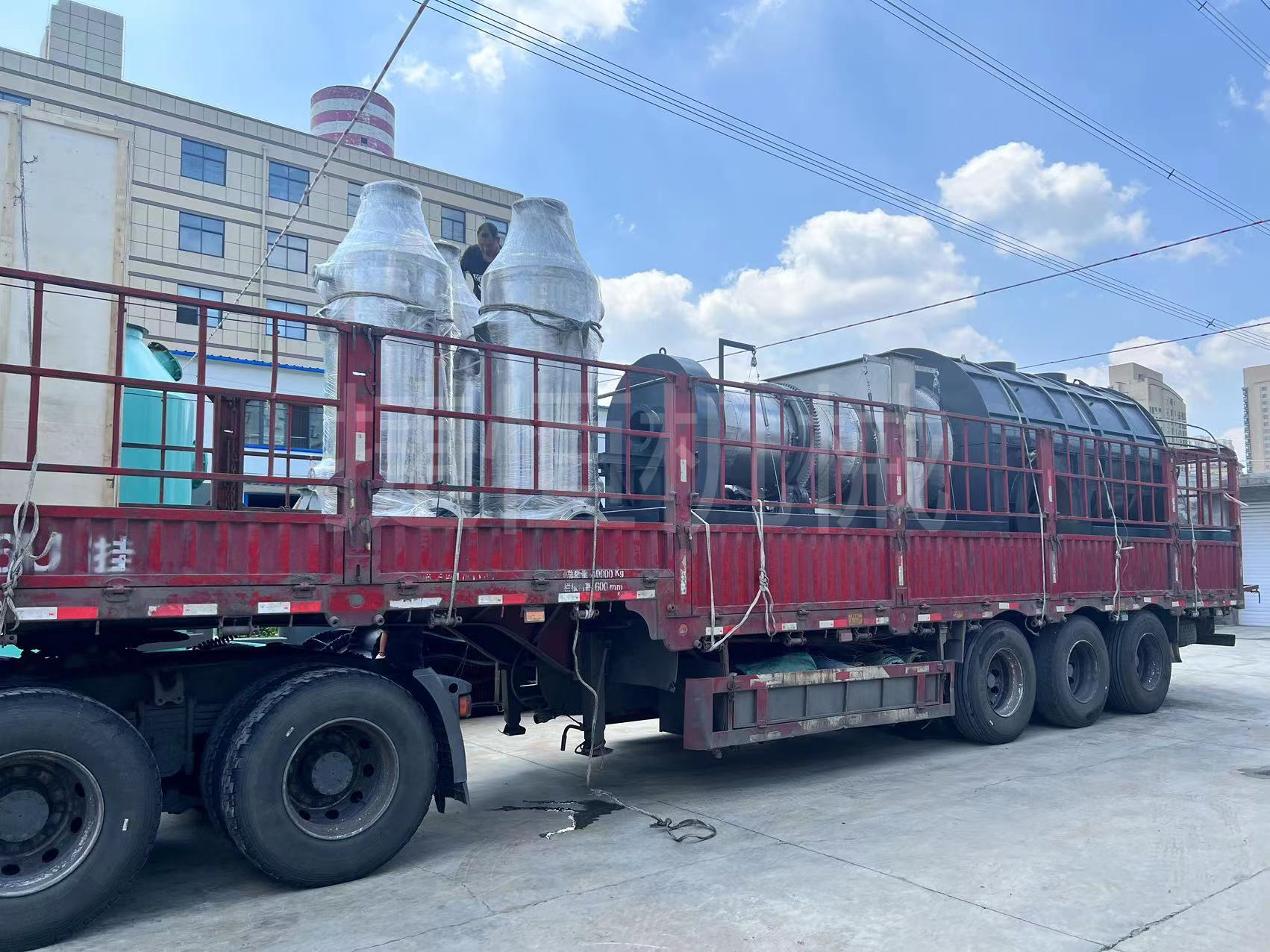 芬蘭客戶訂購炭化機，發(fā)貨即將完成